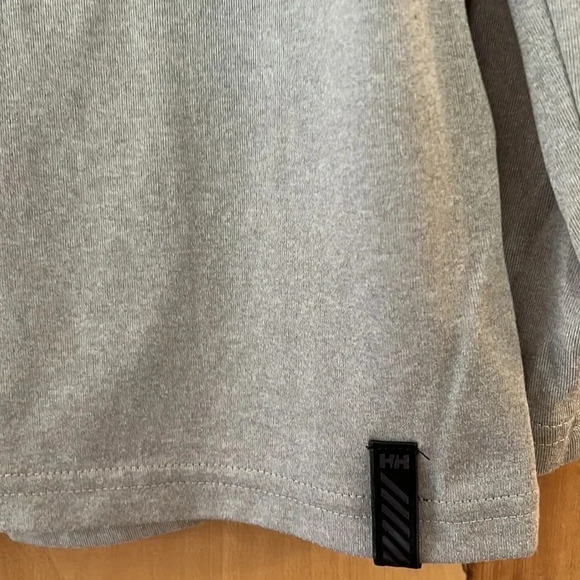 Helly Hansen Long Sleeve Running Shirt Size S - Picture 3 of 3
